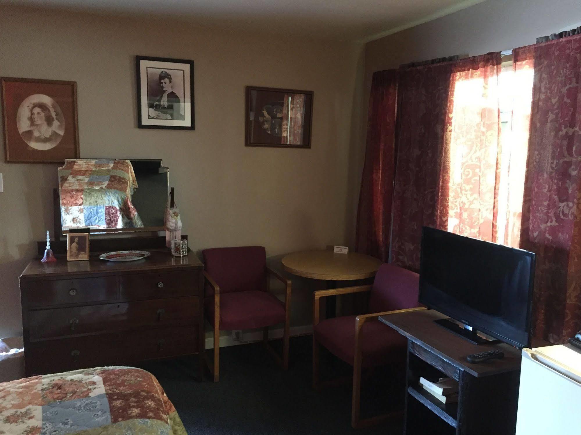 Holiday Lodge Grass Valley Ngoại thất bức ảnh