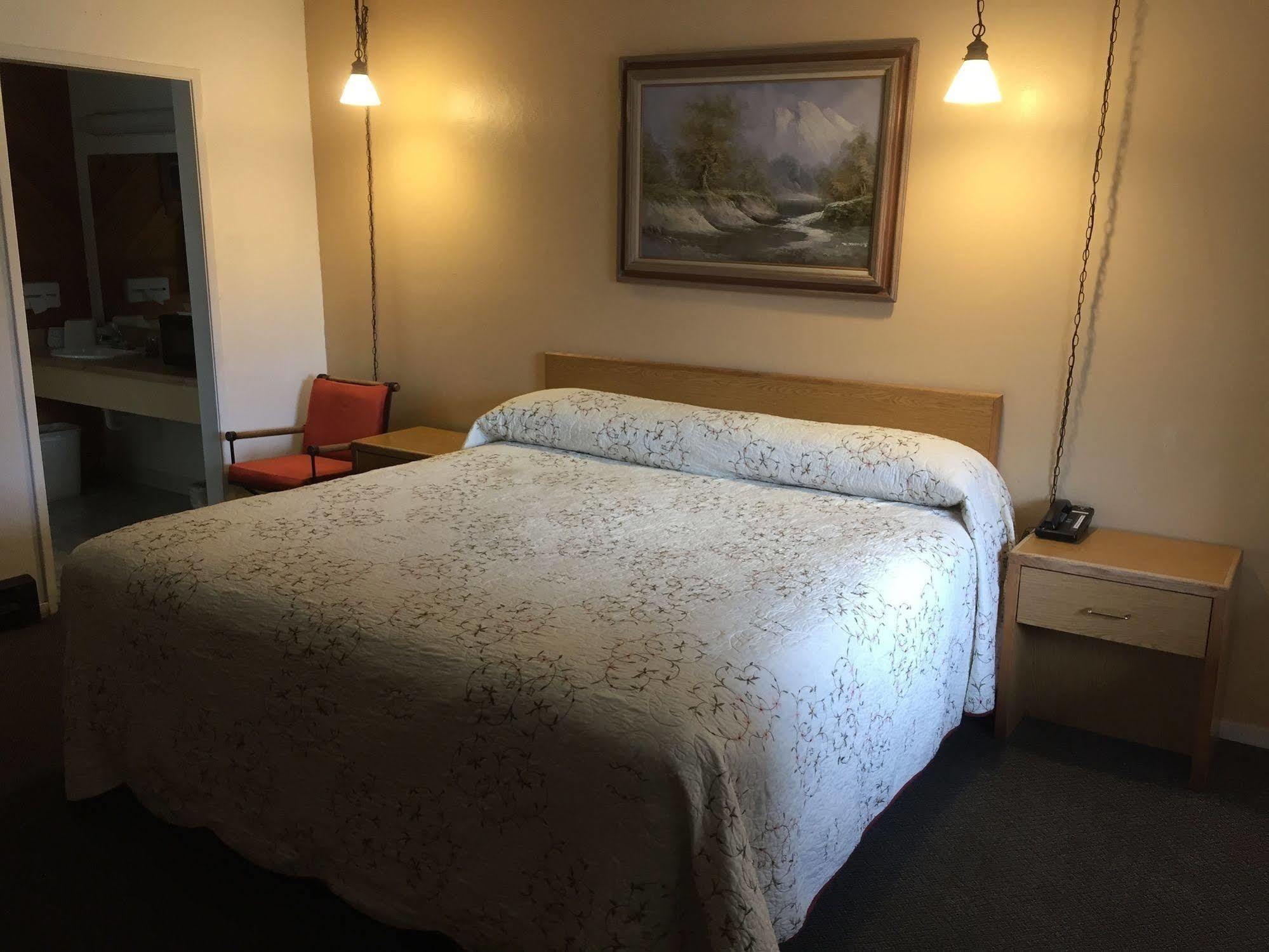 Holiday Lodge Grass Valley Ngoại thất bức ảnh
